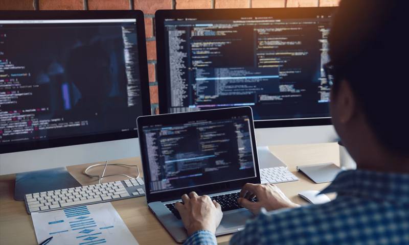 数据科学选型：R与Python如何赋能南丹县网站建设？